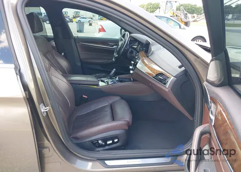 2017 BMW 540I z USA, uszkodzony, nr VIN WBAJE5C35HG478441